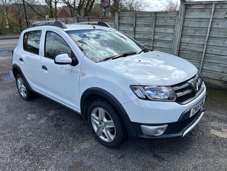 DACIA SANDERO STEPWAY 0.9 TCe Laureate Euro 5 5dr