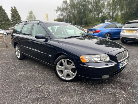 VOLVO V70 2.4 SE 5dr