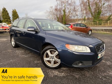 VOLVO V70 2.4 D5 SE Lux Euro 5 5dr