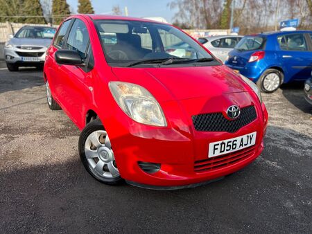 TOYOTA YARIS 1.0 VVT-i T2 5dr