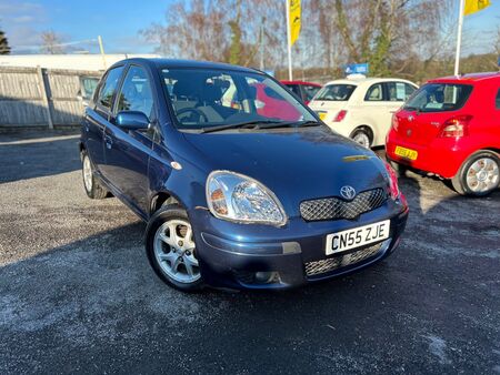 TOYOTA YARIS 1.3 VVT-i Colour Collection 5dr