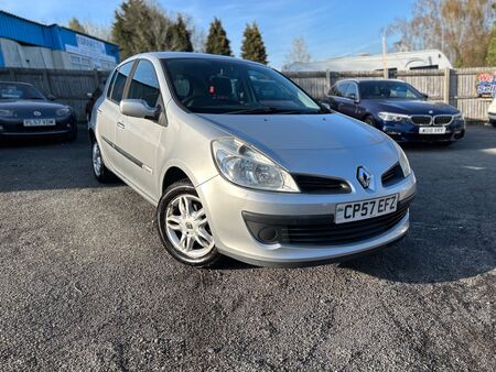 RENAULT CLIO 1.5 dCi Rip Curl 5dr