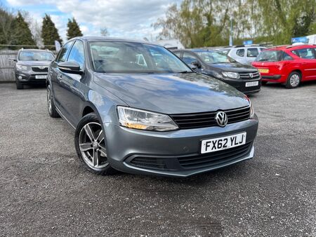 VOLKSWAGEN JETTA 1.6 TDI BlueMotion Tech S Euro 5 (s/s) 4dr